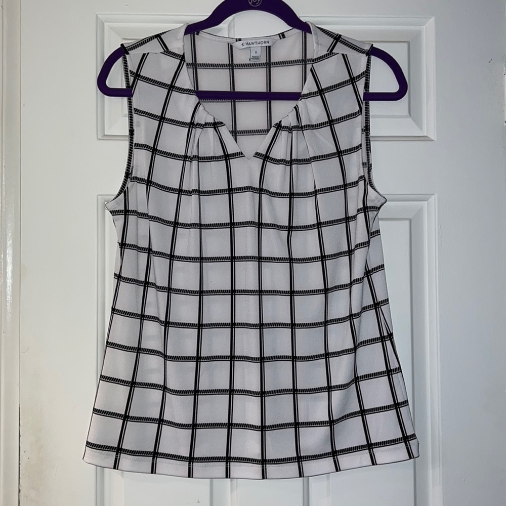 NWOT Black & White Top - Medium